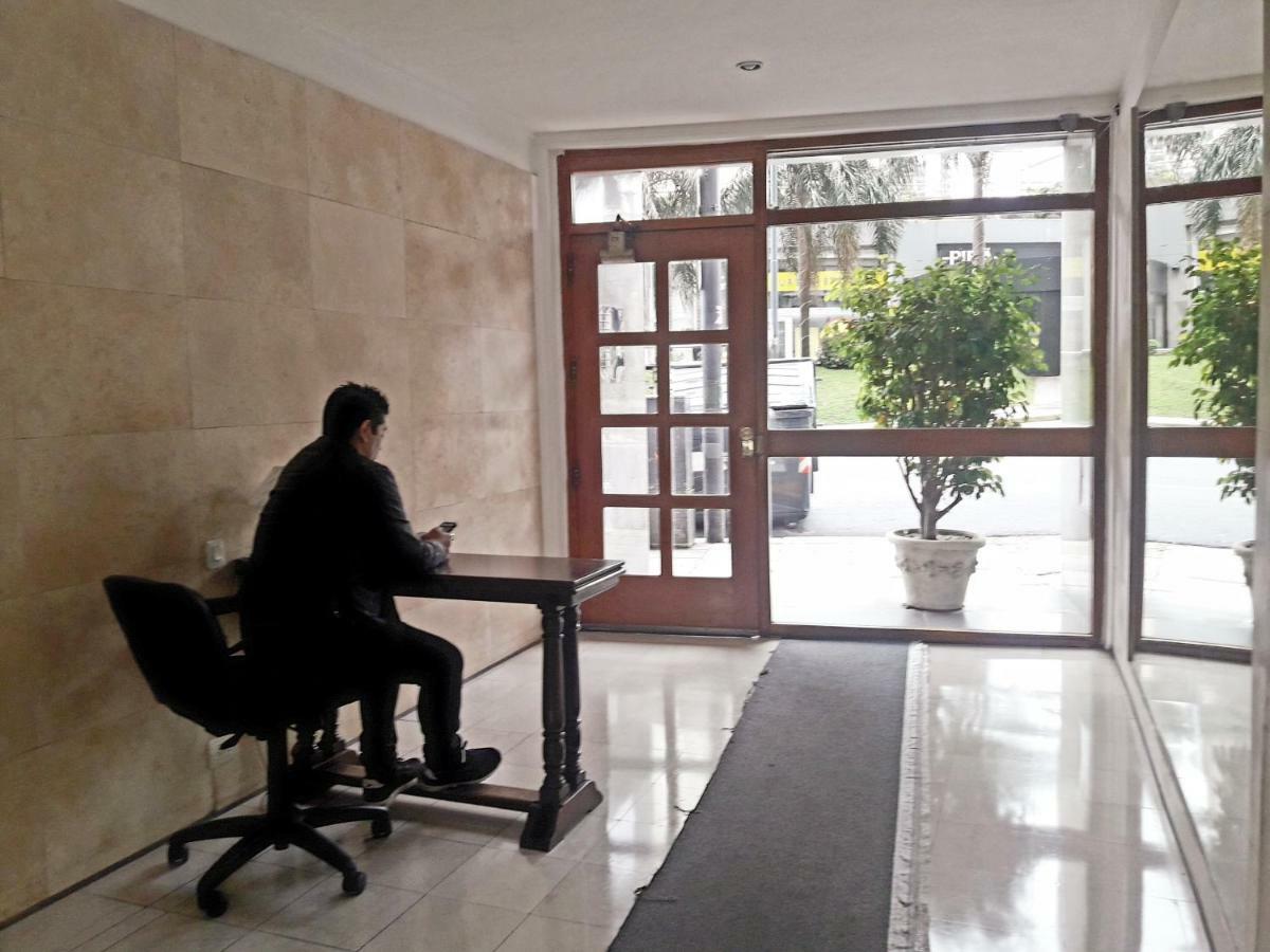 En Recoleta Y Con Jardin Apartment Buenos Aires Luaran gambar